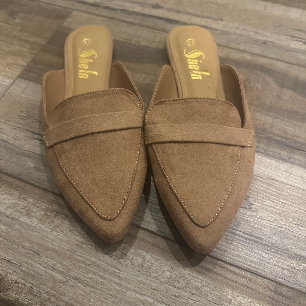 SHEIN Brown Flats